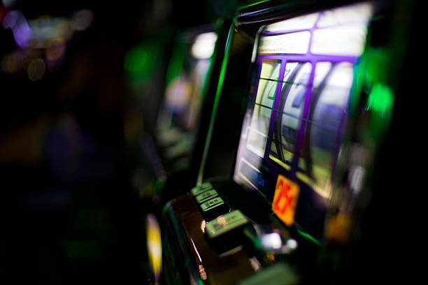Play'n GO game interface on abcwin386 showing reel configuration and payline activation